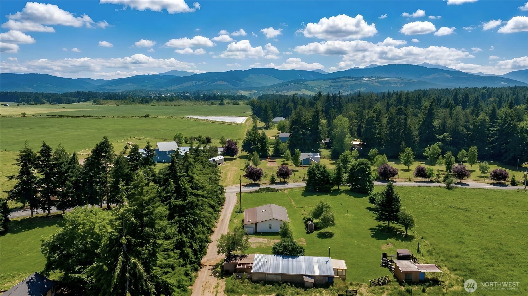 1563 Port Williams Road Property Photo 4