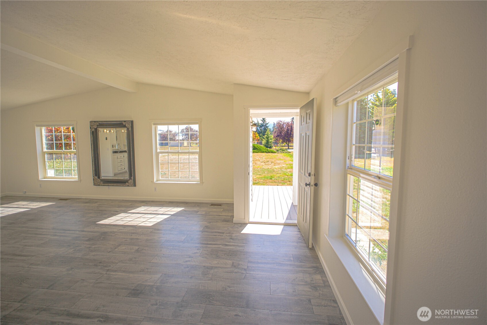 1563 Port Williams Road Property Photo 6