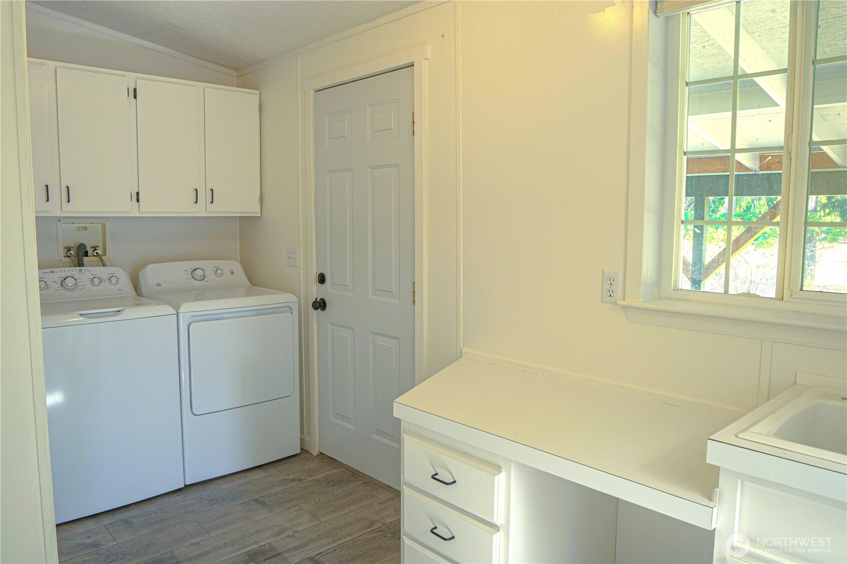 1563 Port Williams Road Property Photo 29