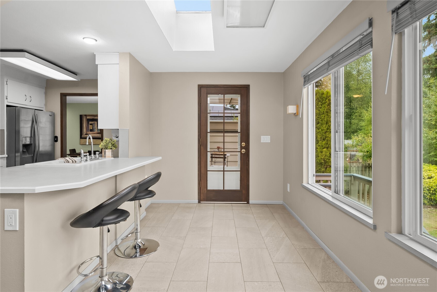 1561 S Macarthur Street Property Photo 15