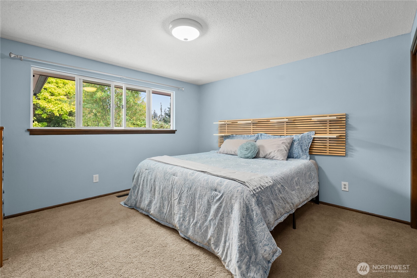 1561 S Macarthur Street Property Photo 21