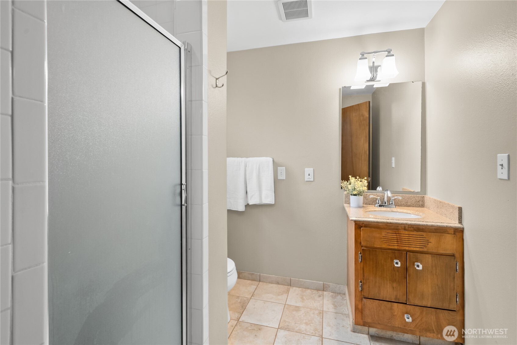 1561 S Macarthur Street Property Photo 31
