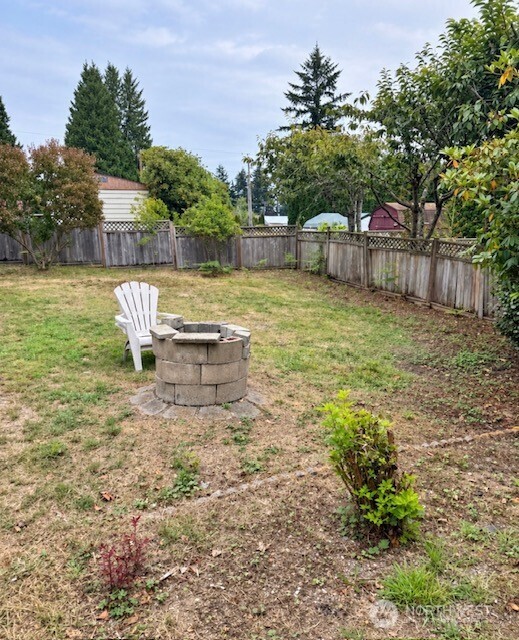 50 W Spruce Street Property Photo 14
