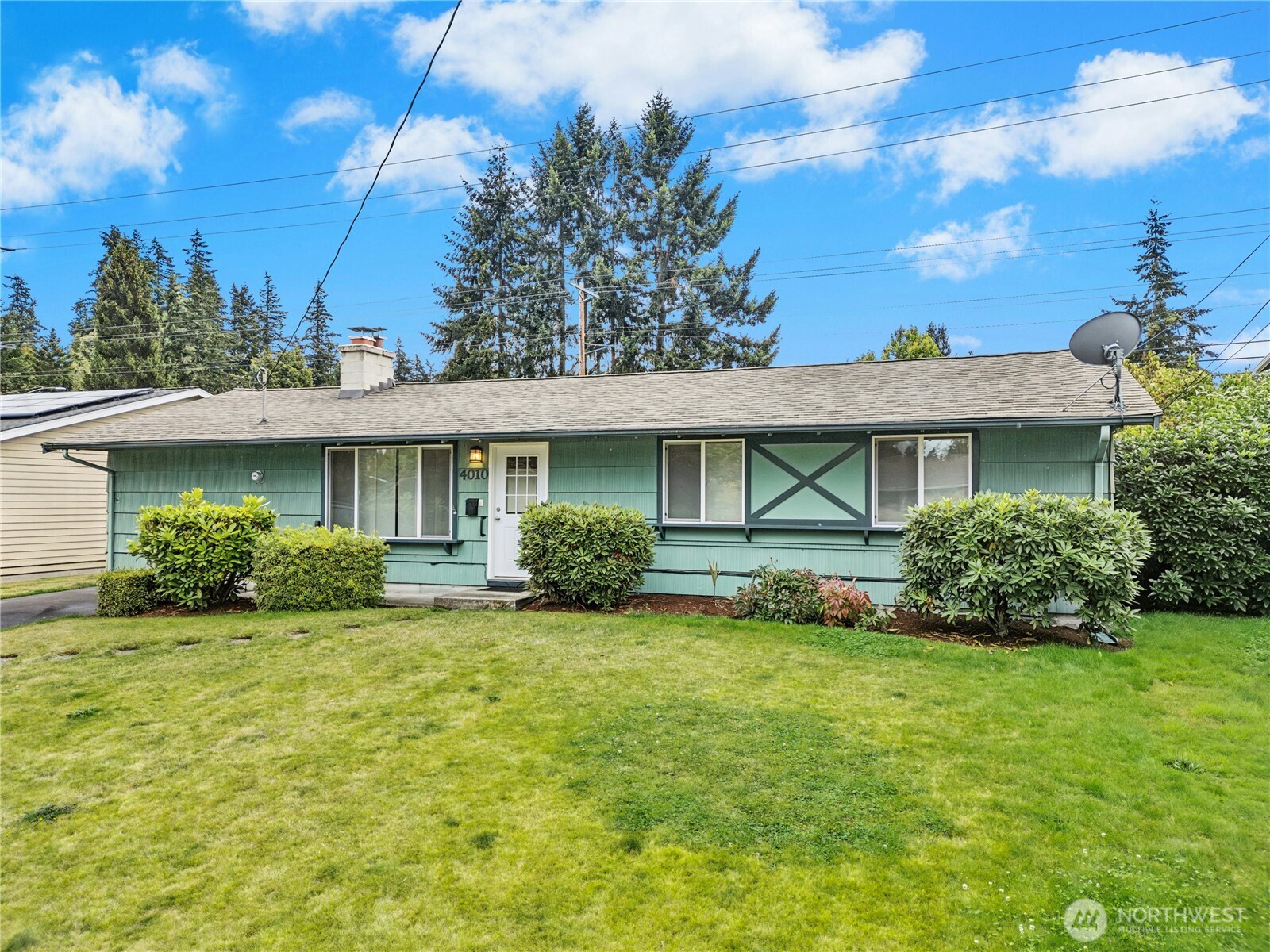 4010 227th Place Property Photo 3