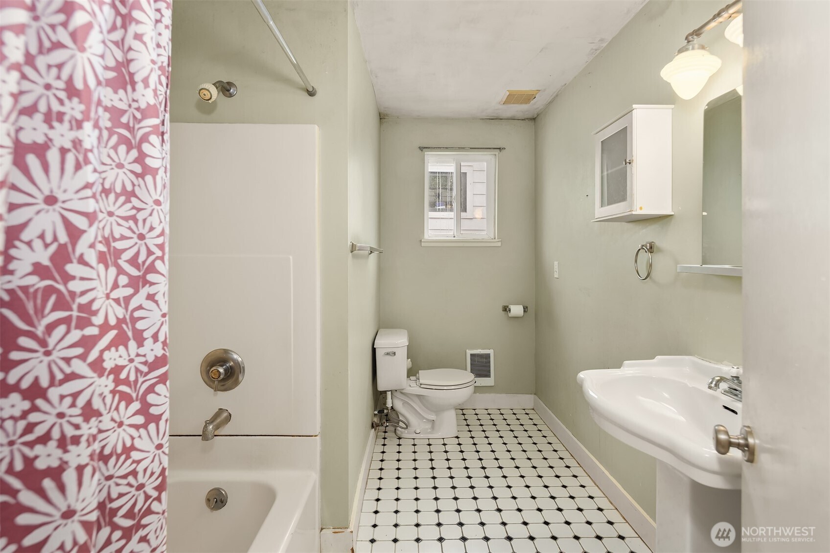 440 26th Avenue Property Photo 18