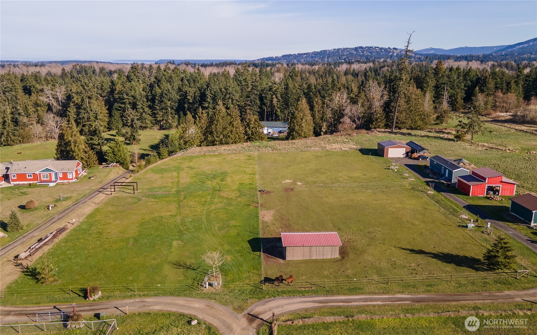 98 Lone Fir Lane Property Photo 2