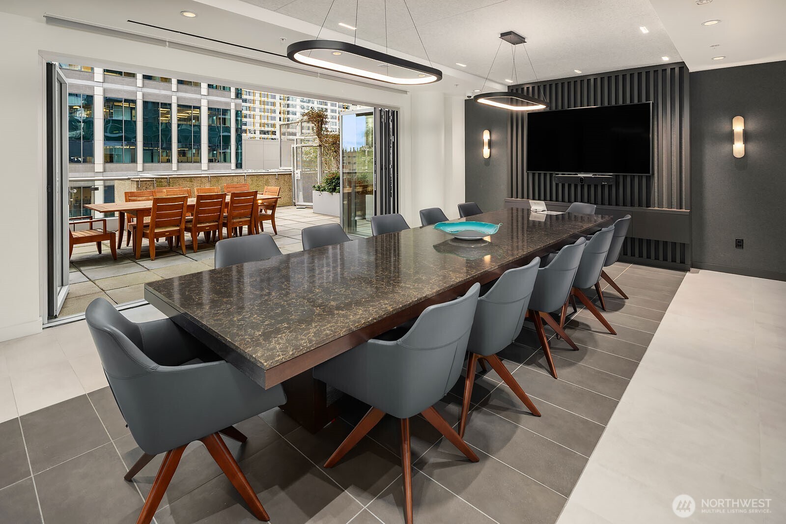 10700 Ne 4th Street 2214 Property Photo 33