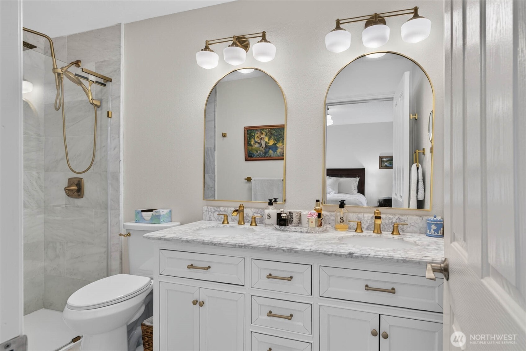 2710 N Sea Crest Avenue Property Photo 14