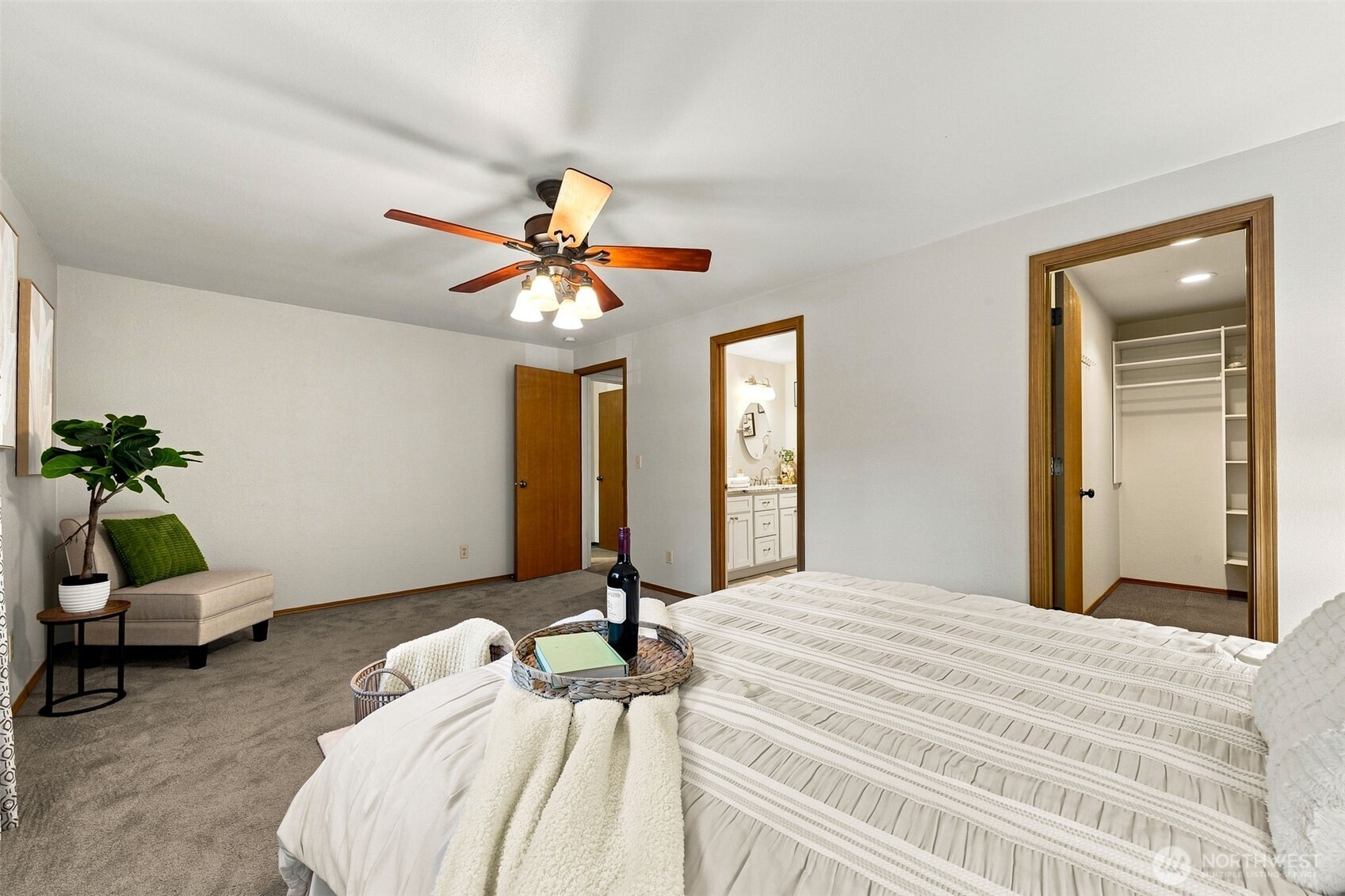 7016 Glen Terra Court Property Photo 15