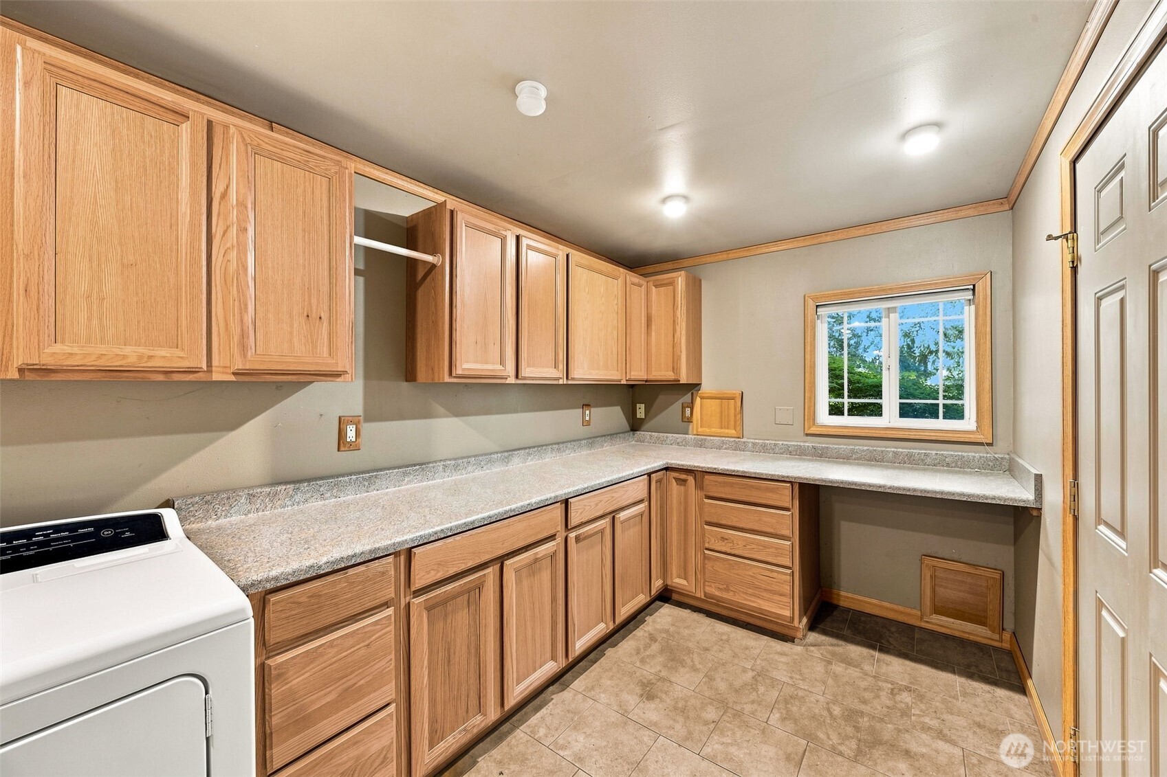 7016 Glen Terra Court Property Photo 23