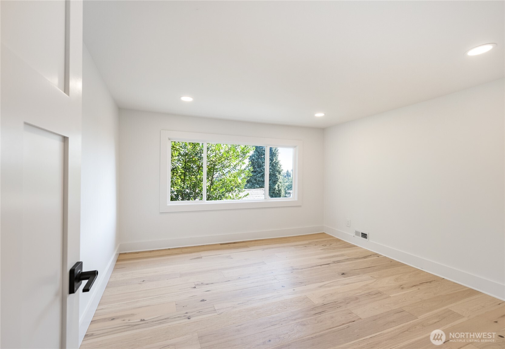 317 Ne 58th Street Property Photo 22