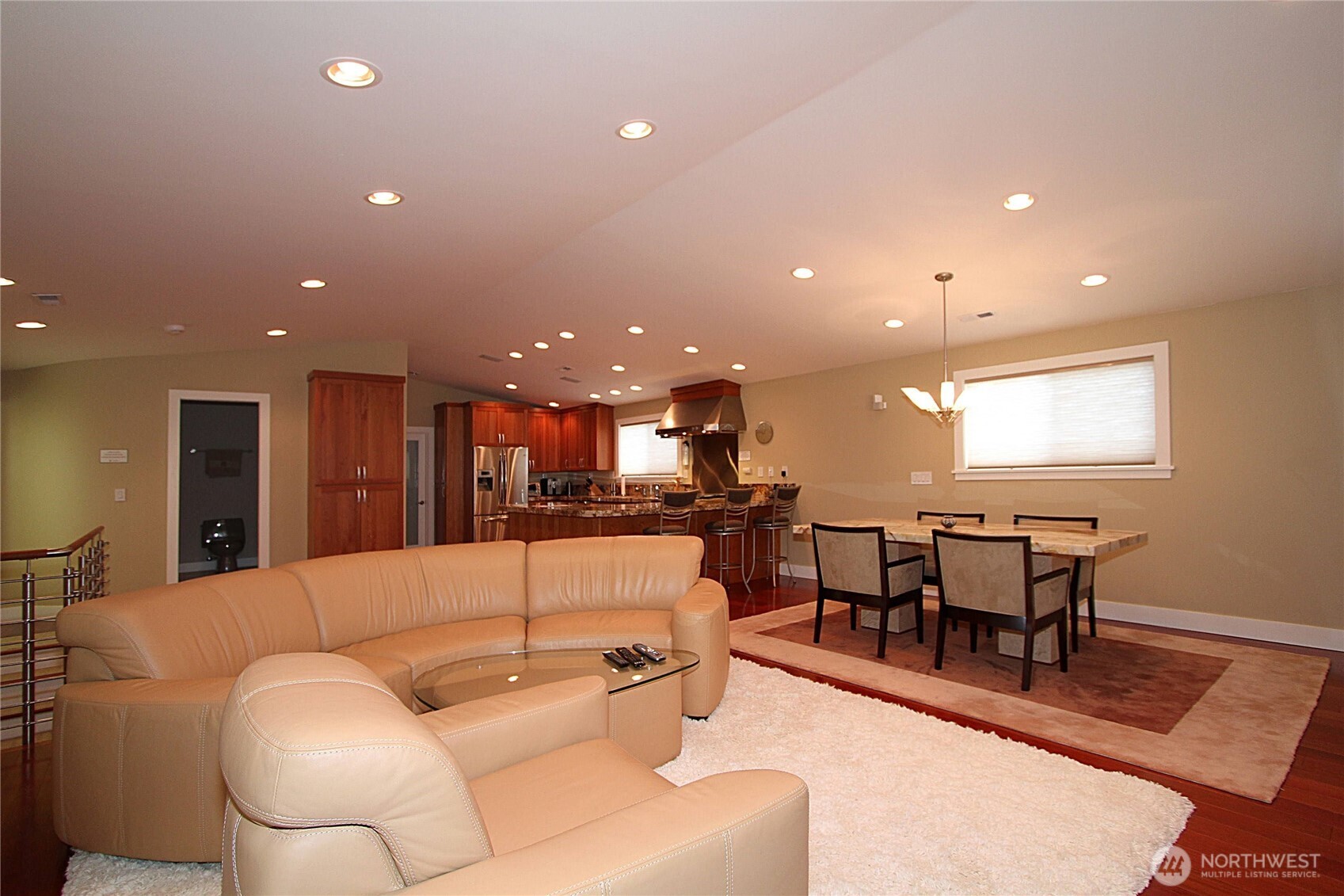 8011 Aurora Avenue Property Photo 7