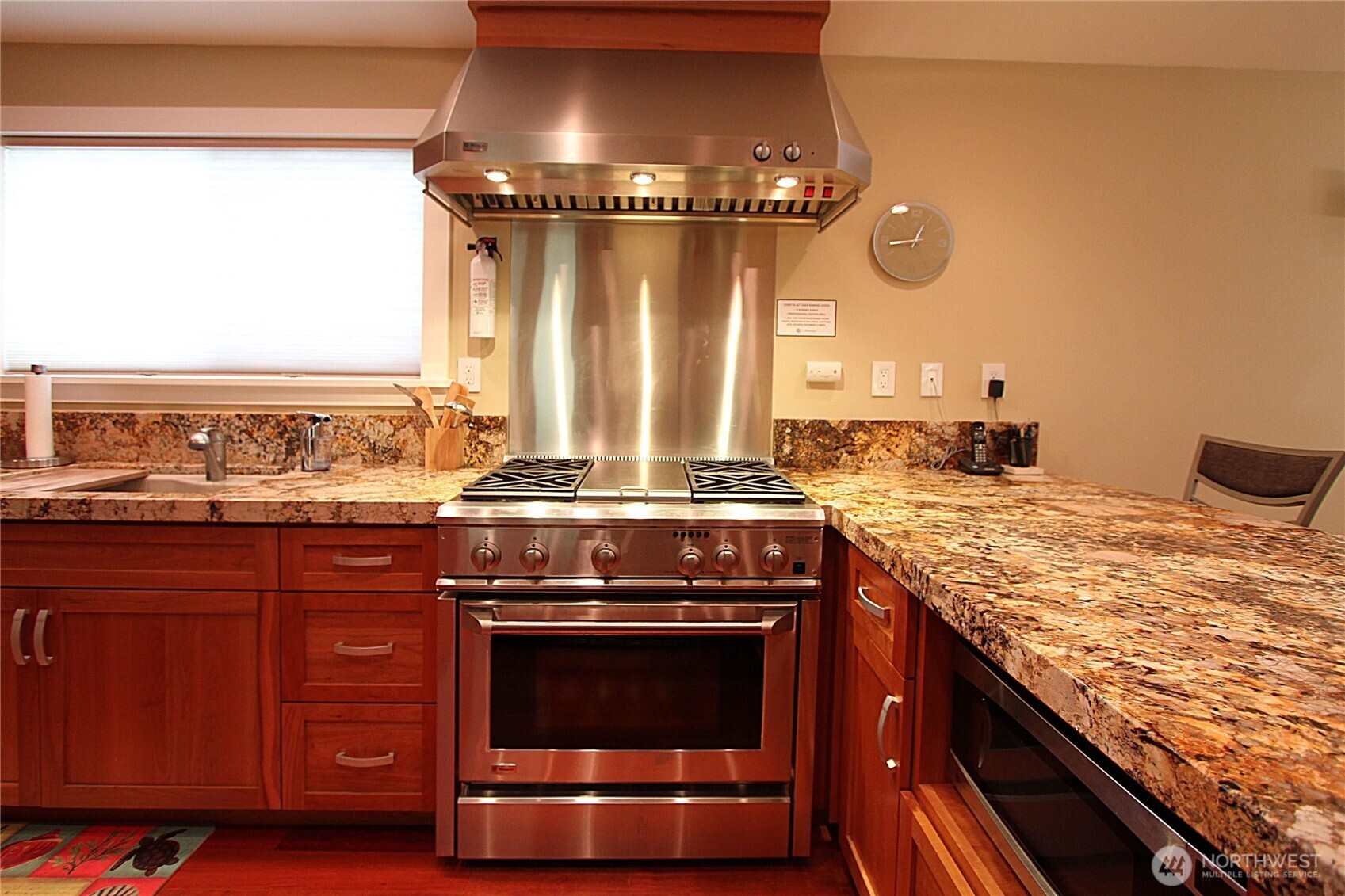 8011 Aurora Avenue Property Photo 10