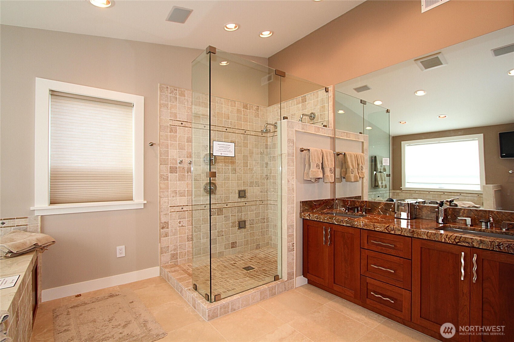 8011 Aurora Avenue Property Photo 14