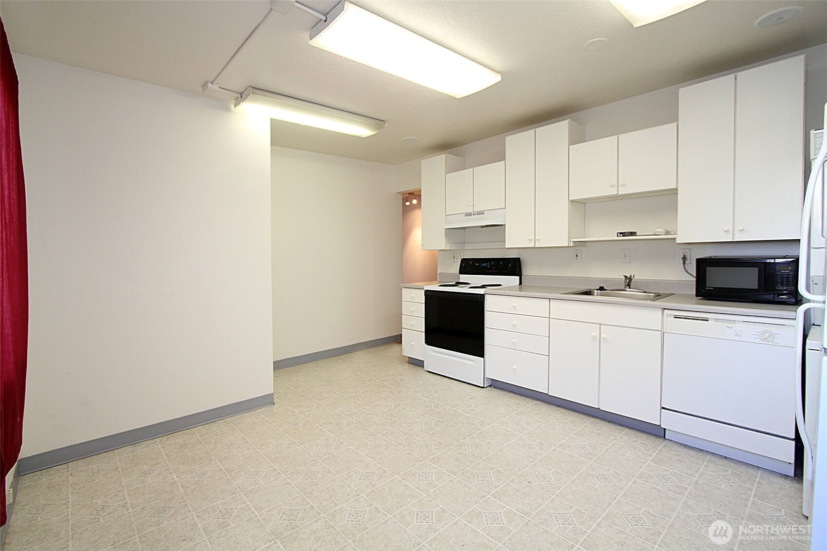 8011 Aurora Avenue Property Photo 23