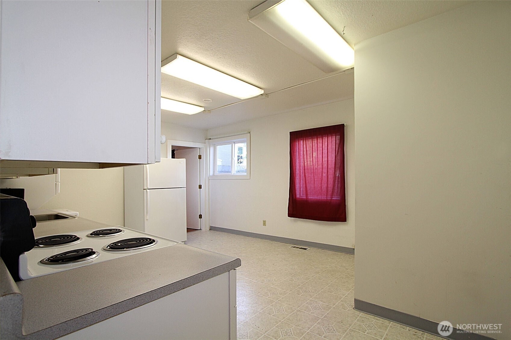 8011 Aurora Avenue Property Photo 24