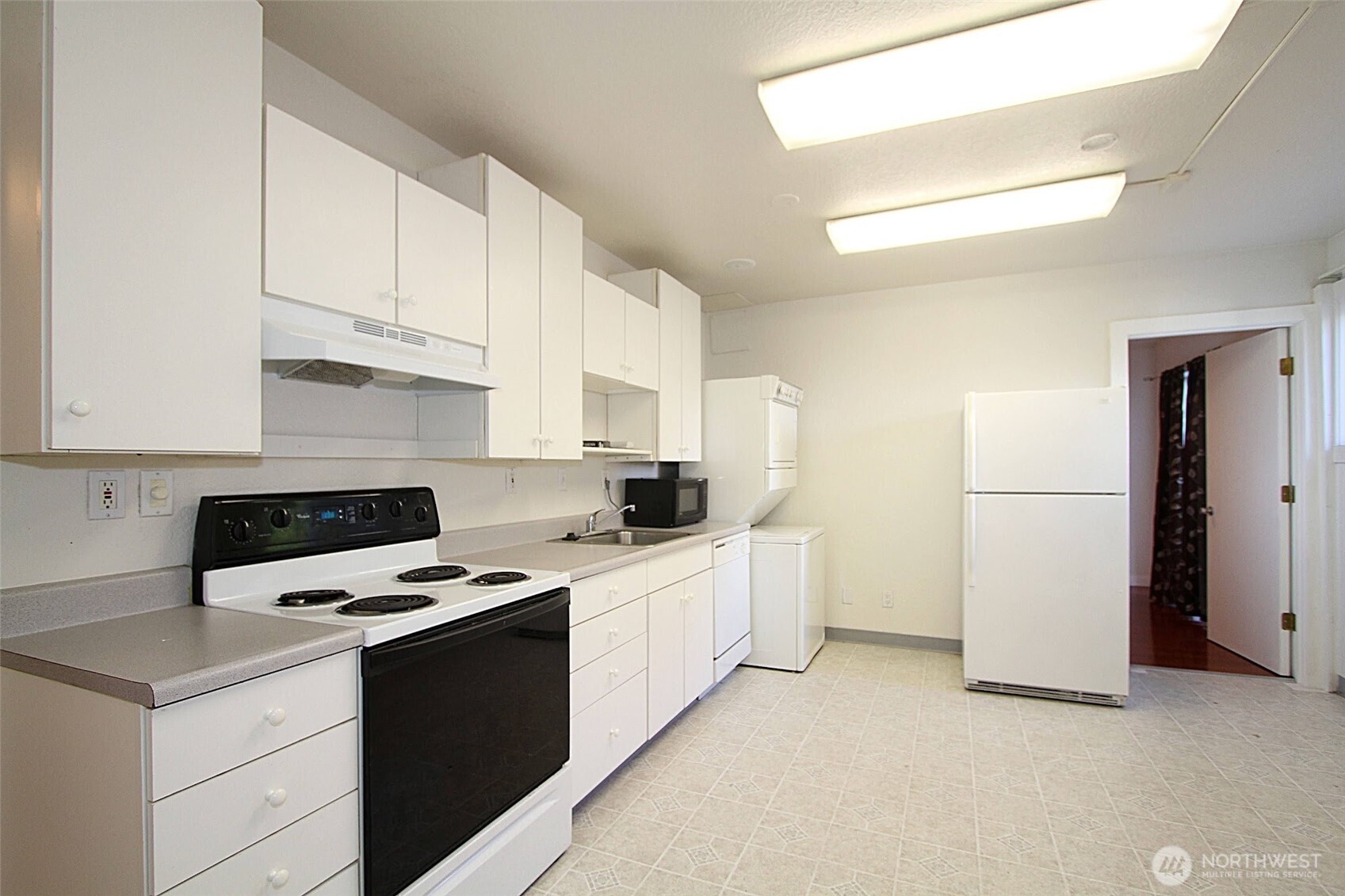 8011 Aurora Avenue Property Photo 25