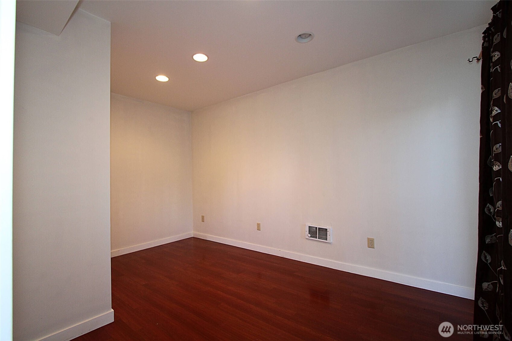 8011 Aurora Avenue Property Photo 30