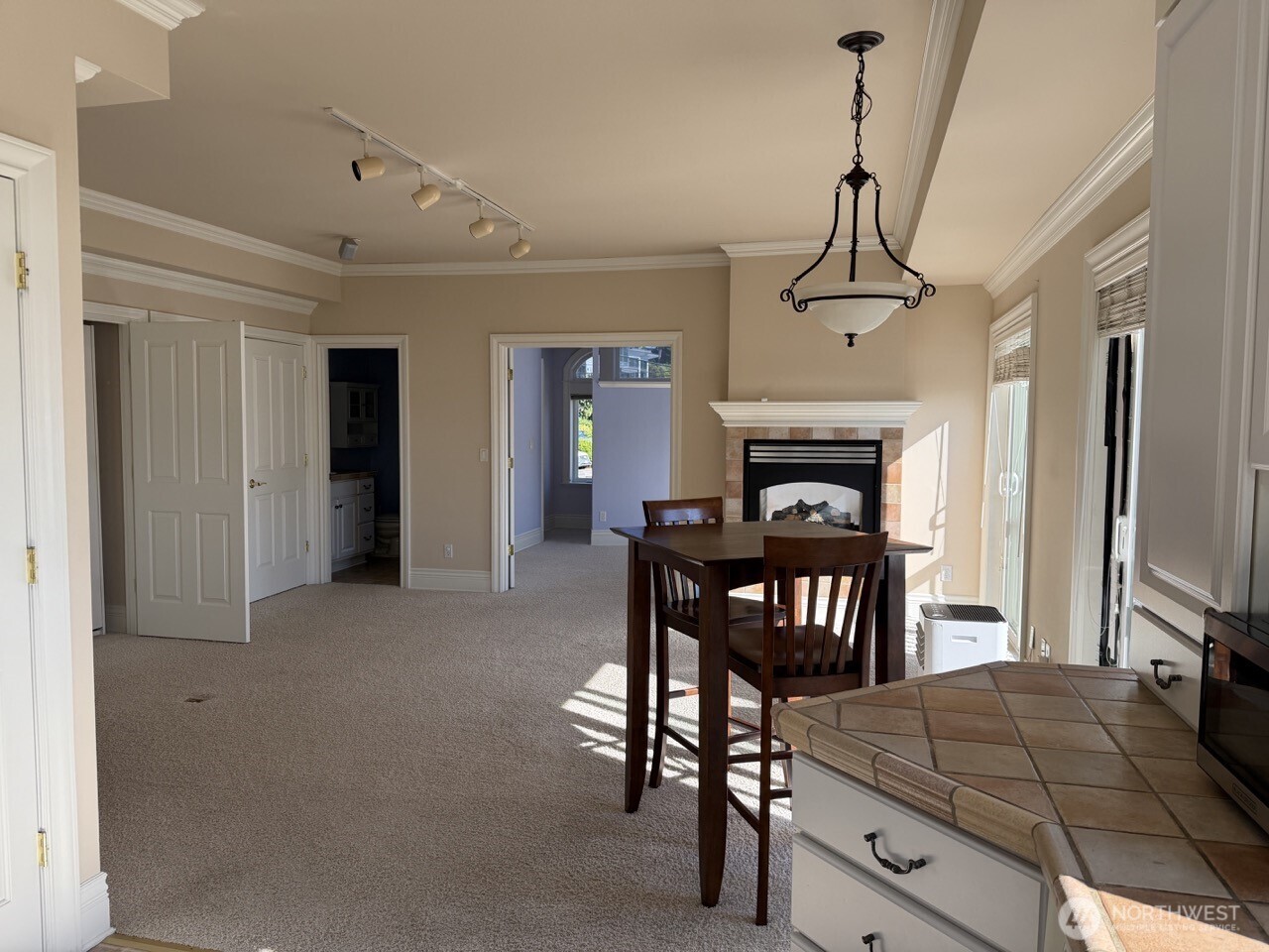10925 81st Pl Property Photo 2
