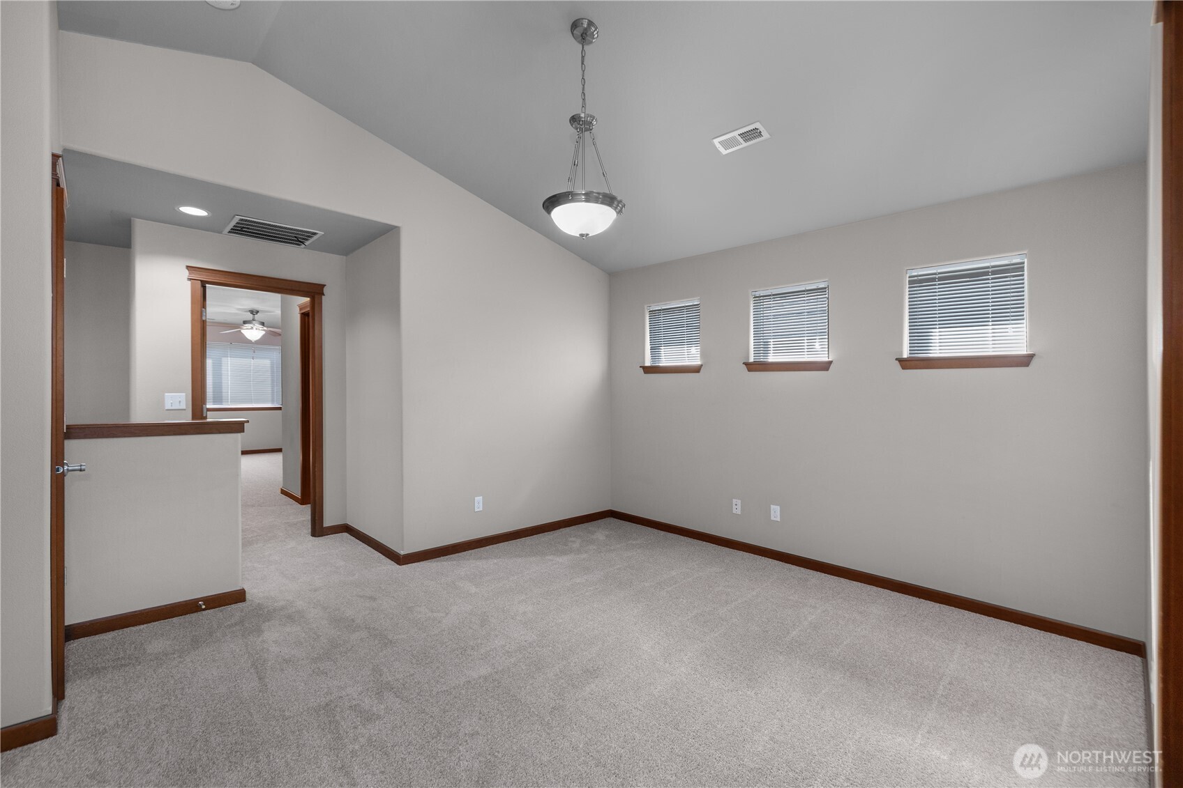 4634 Rochelle Street Property Photo 17