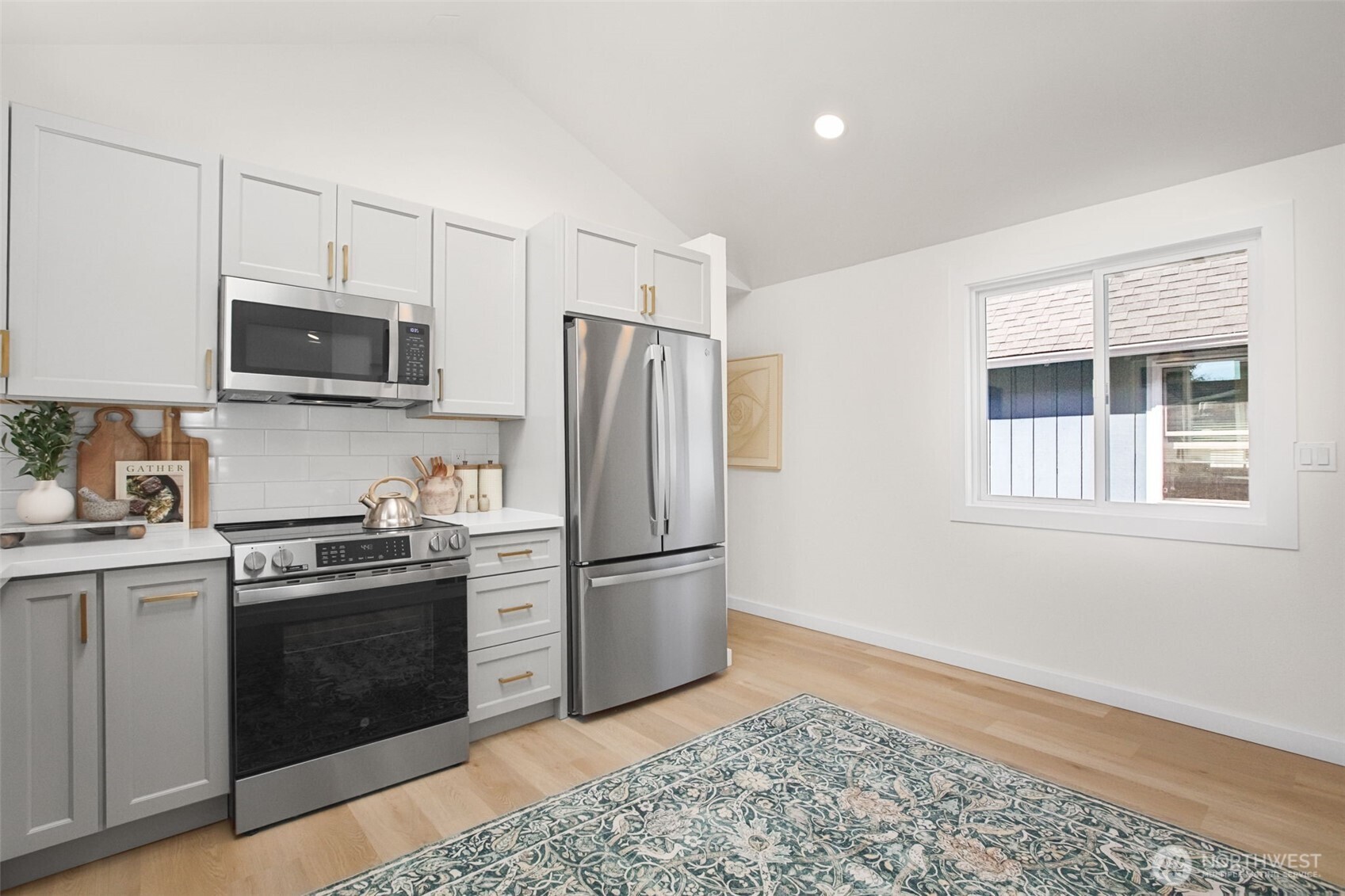 9751 Densmore Avenue Property Photo 10