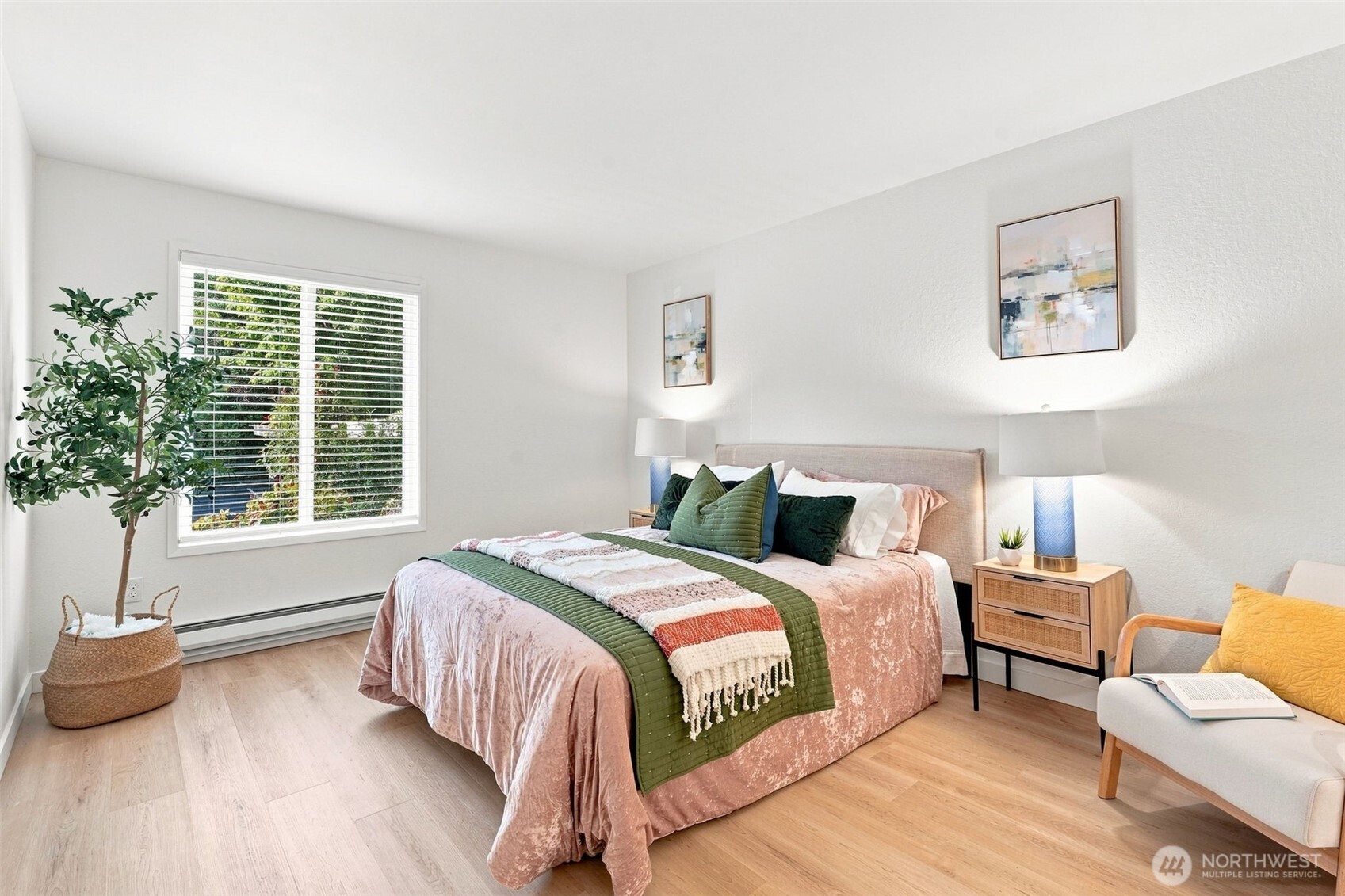 4187 W Lake Sammamish Parkway B207 Property Photo 16