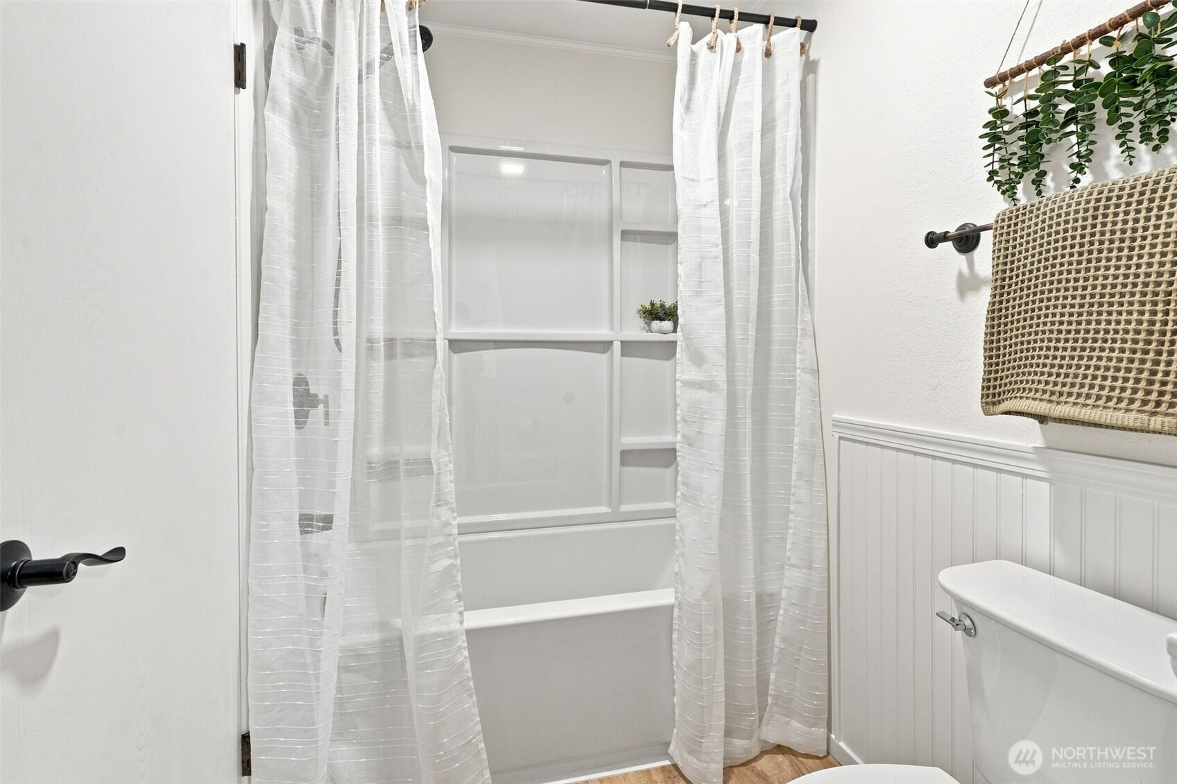 4187 W Lake Sammamish Parkway B207 Property Photo 23