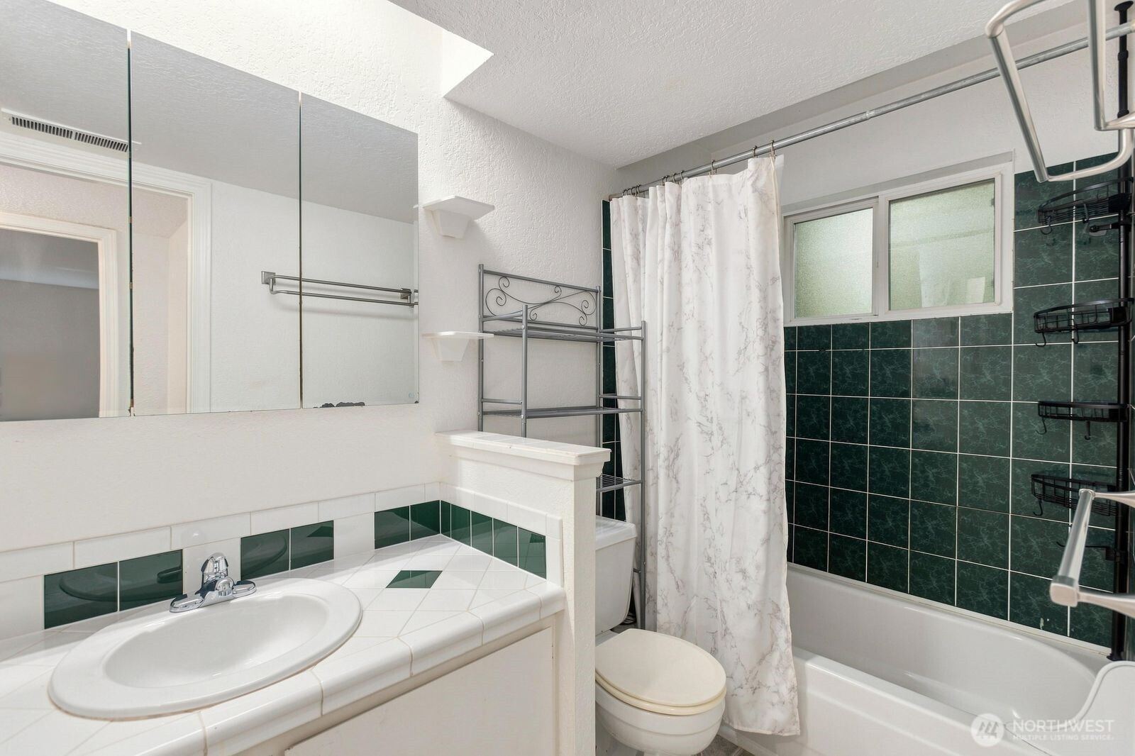 14010 Juanita Drive C6 Property Photo 11