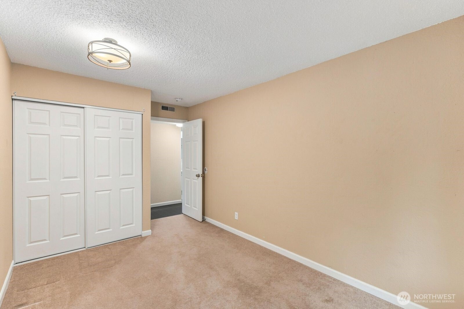 14010 Juanita Drive C6 Property Photo 12