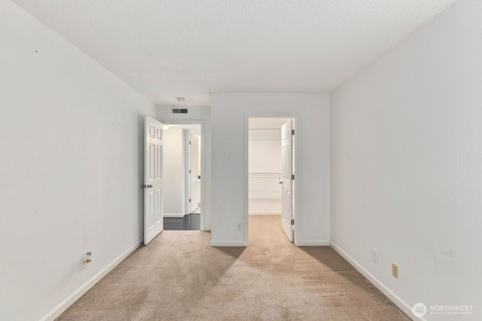 14010 Juanita Drive C6 Property Photo 14