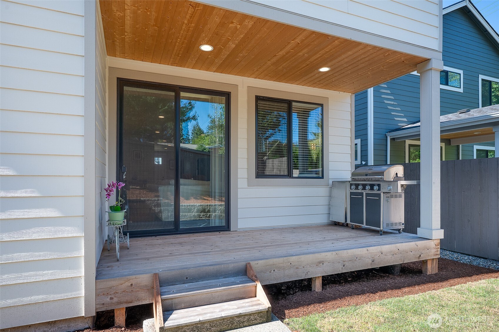 19226 139th Place Property Photo 34