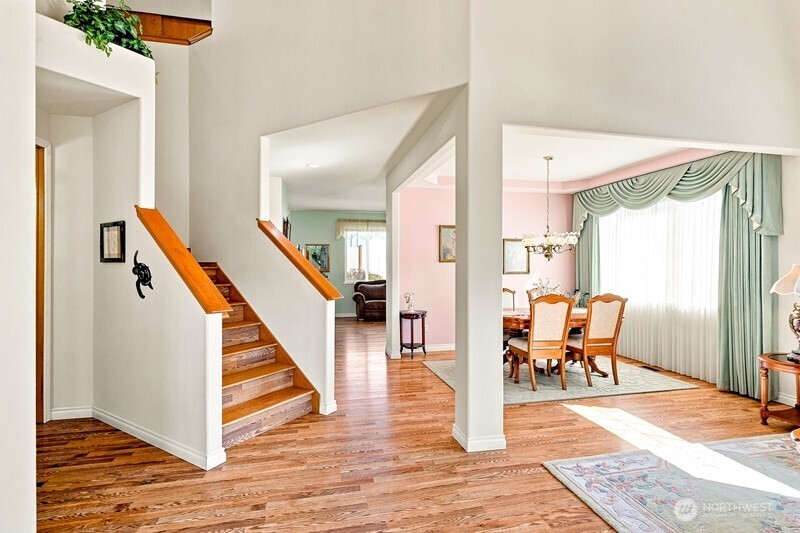 5103 80th Street Property Photo 4