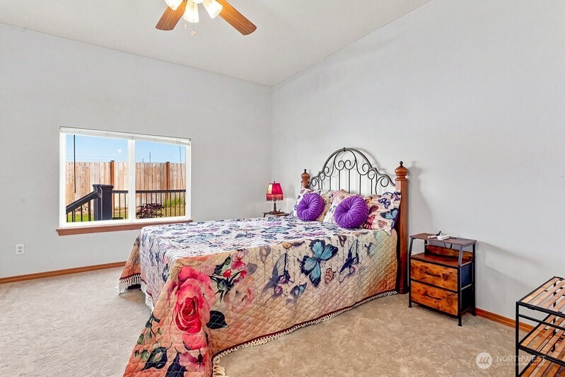 5103 80th Street Property Photo 18