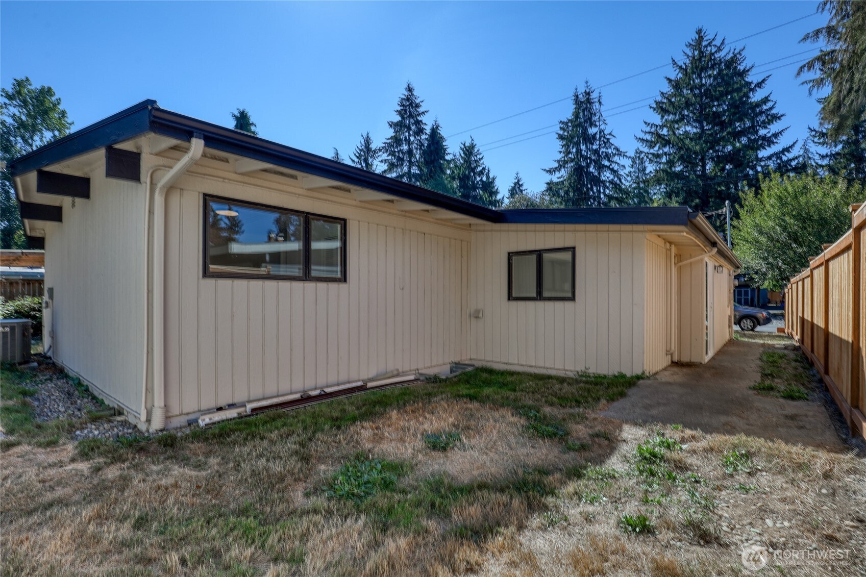 20224 1st Place Property Photo 24