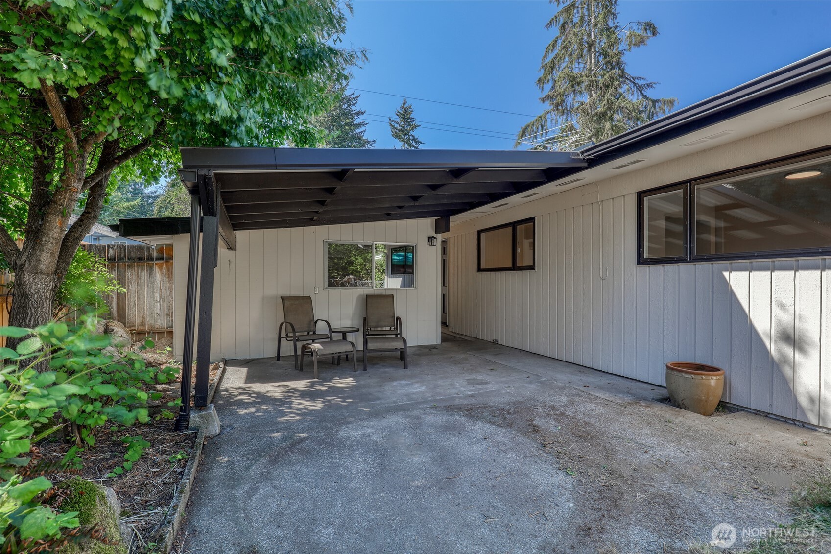 20224 1st Place Property Photo 25
