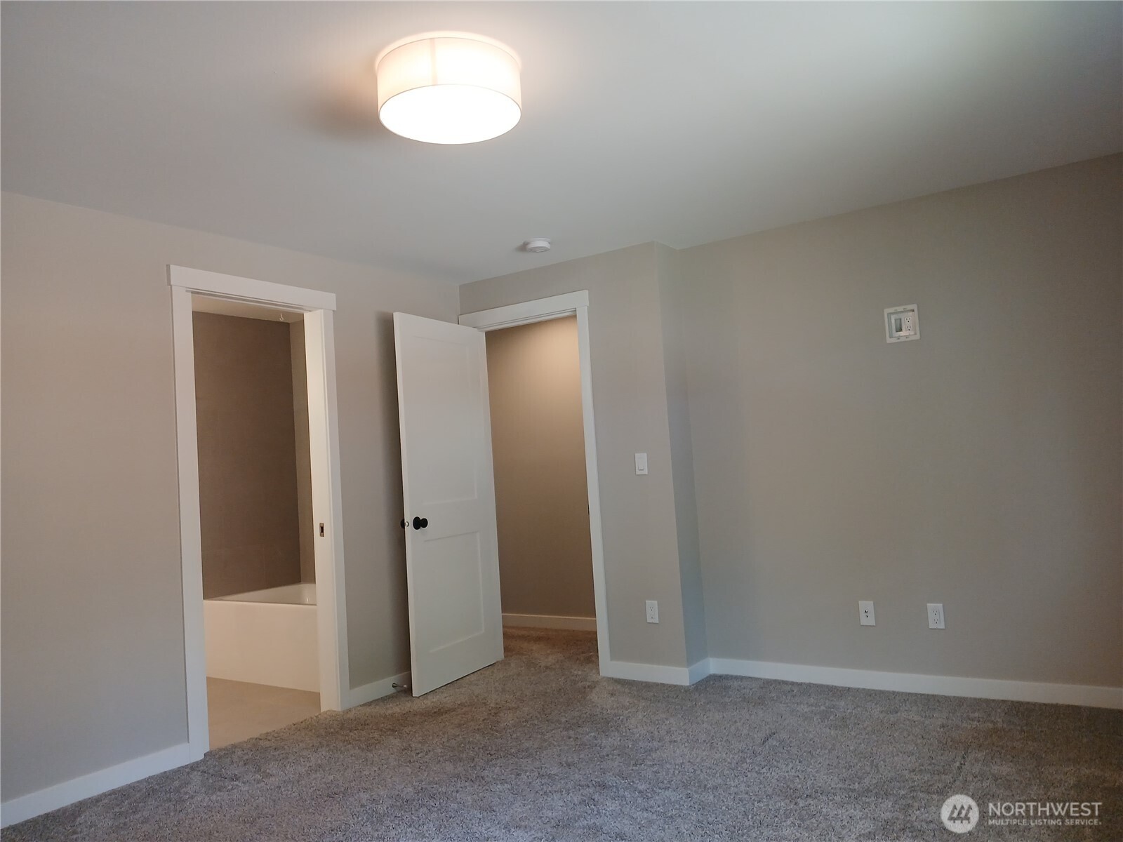 13707 Harbor Lane Property Photo 6