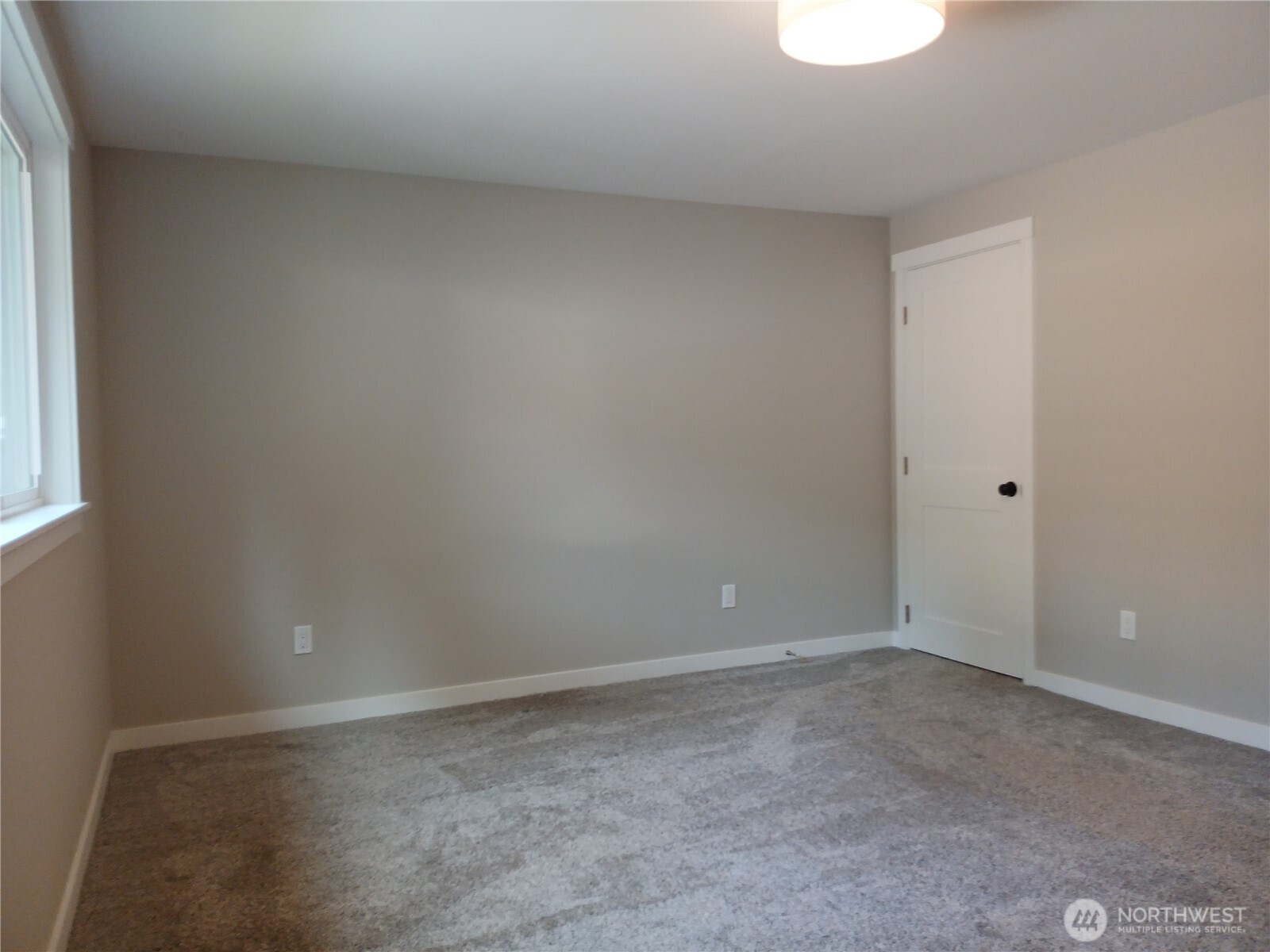 13707 Harbor Lane Property Photo 7