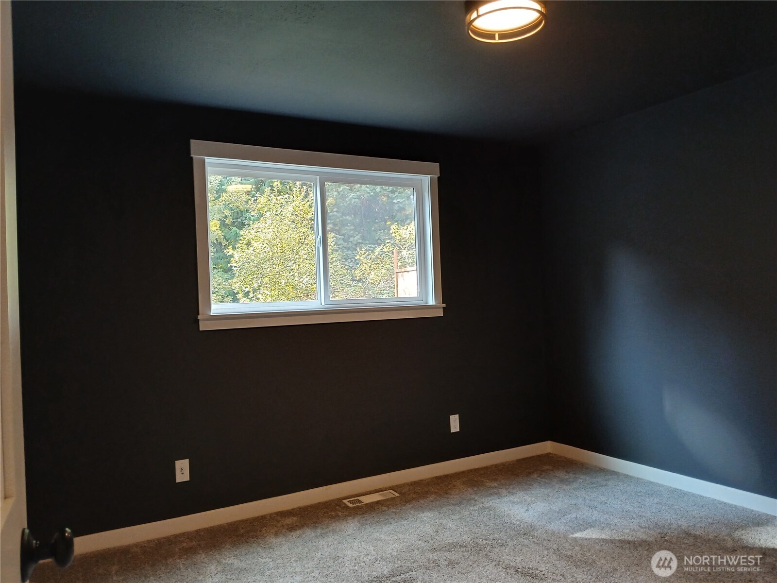 13707 Harbor Lane Property Photo 8