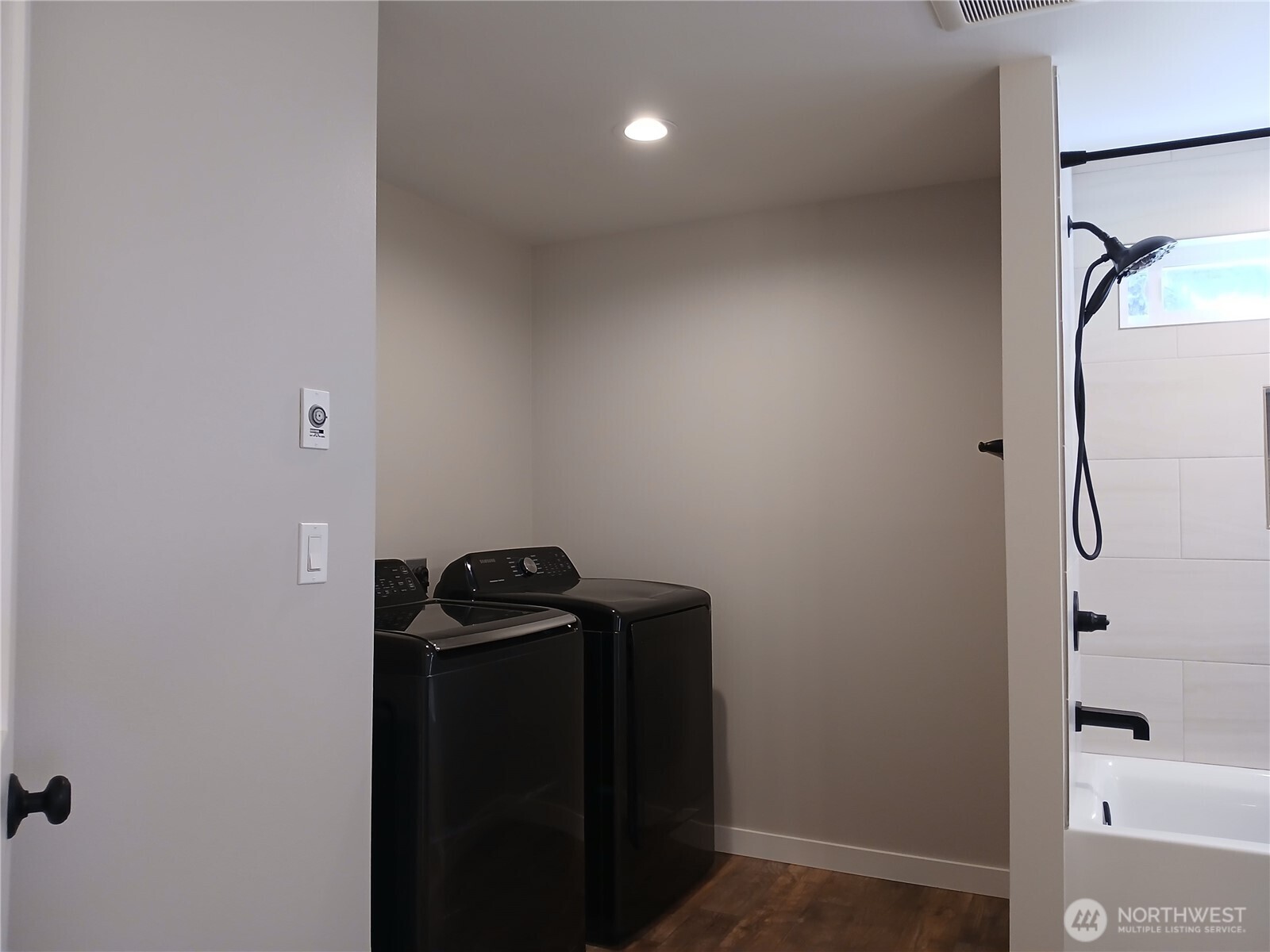 13707 Harbor Lane Property Photo 11