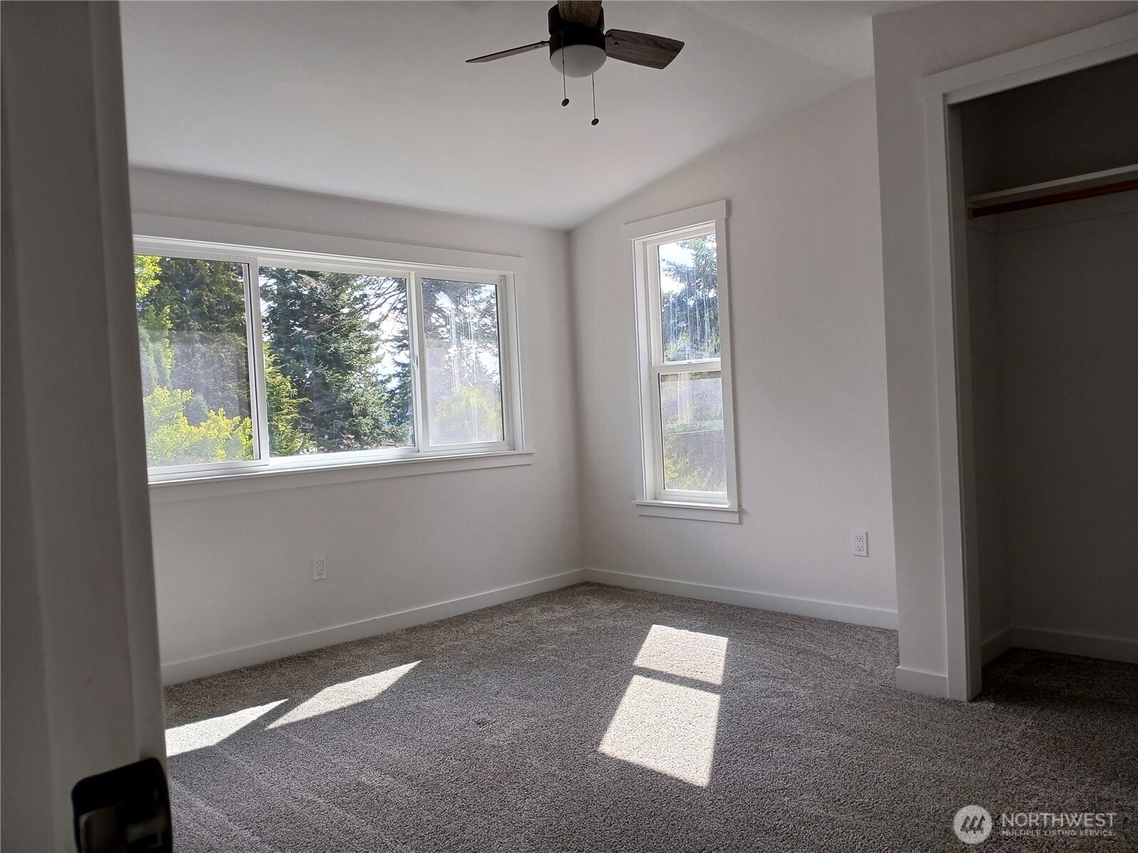13707 Harbor Lane Property Photo 12