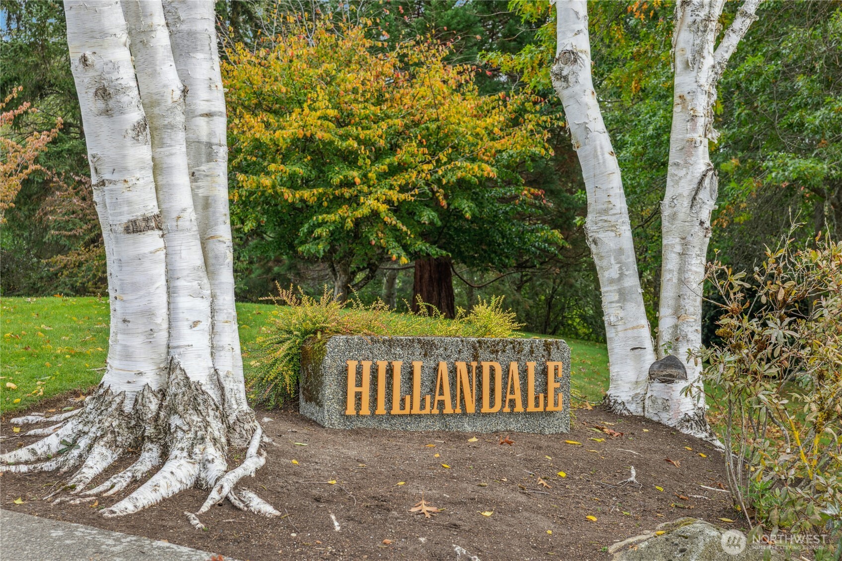 779 Village Circle Property Photo 2