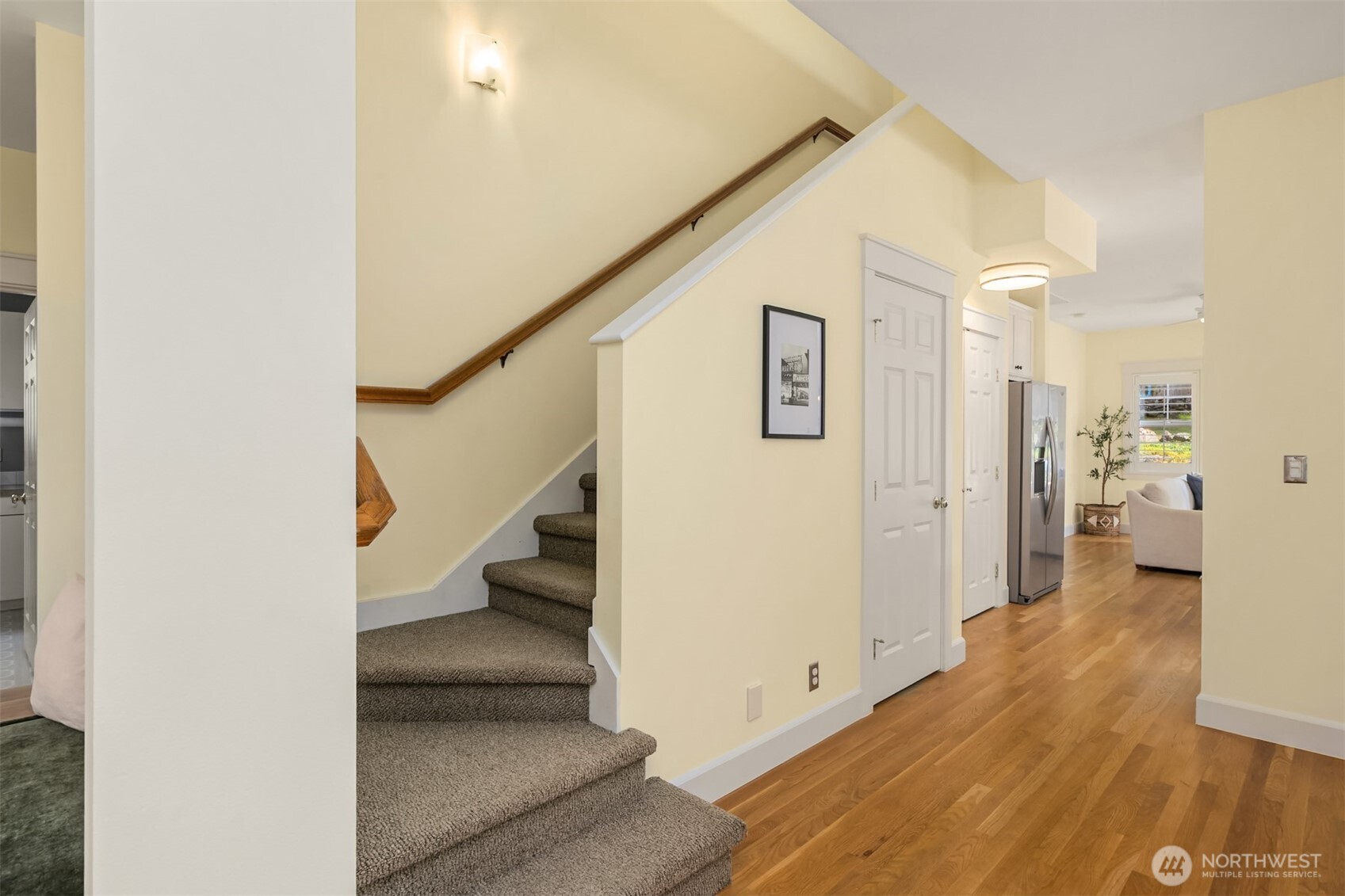 779 Village Circle Property Photo 18
