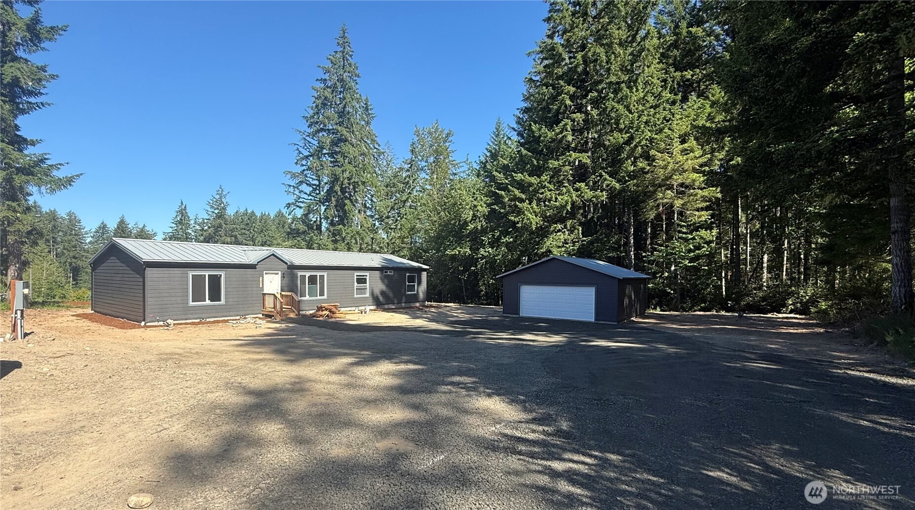 18812 8th Avenue Property Photo 3
