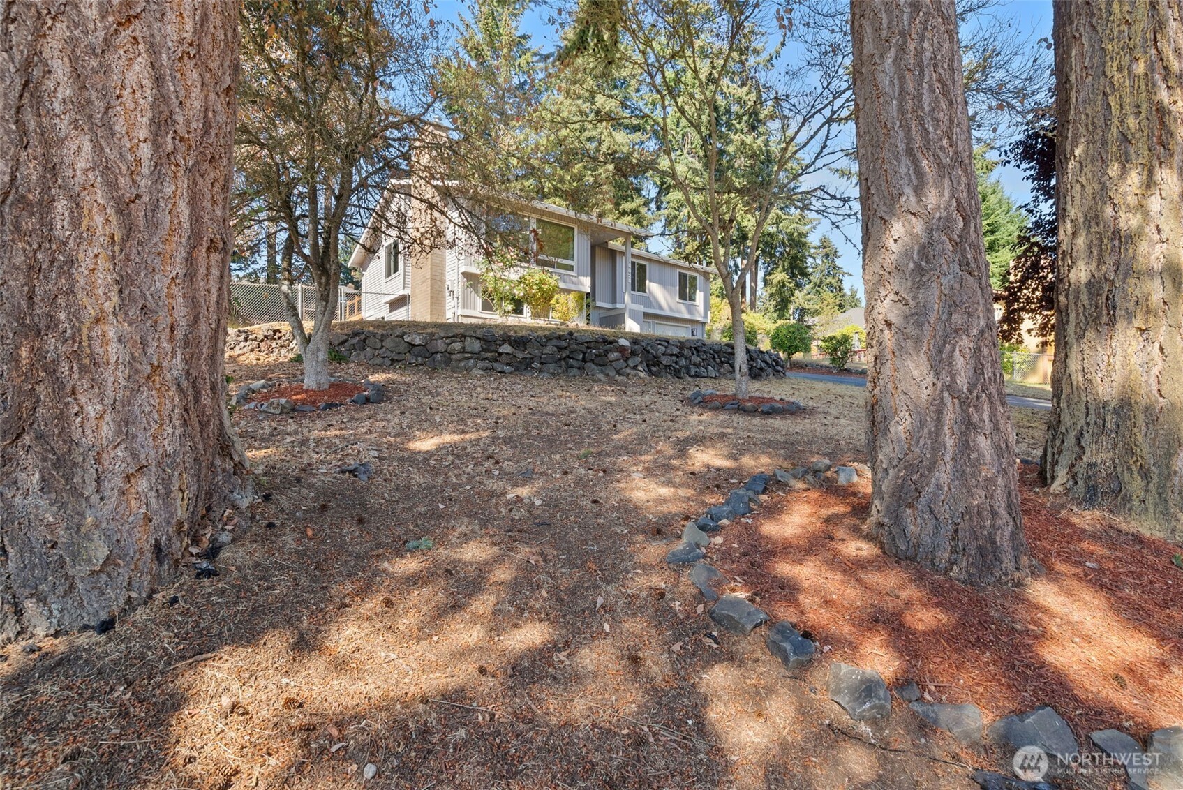 10020 100th Avenue Property Photo 3