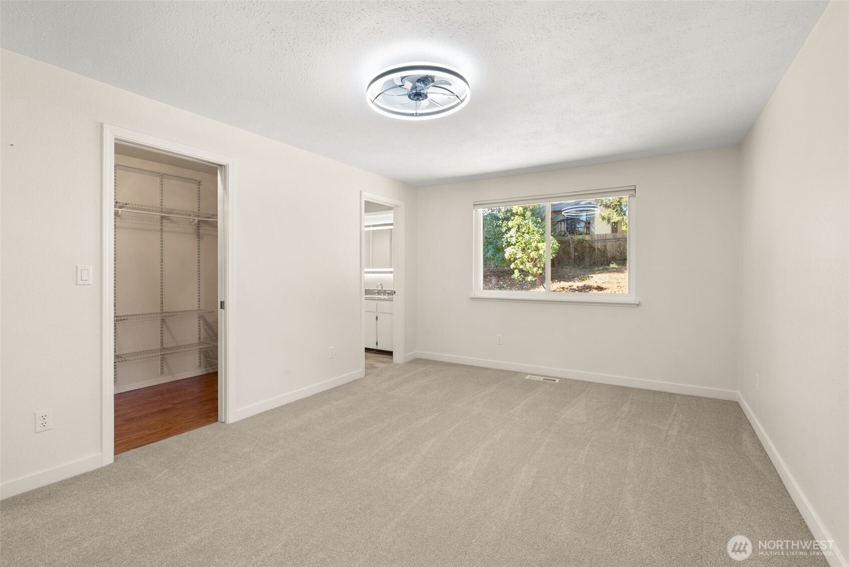 10020 100th Avenue Property Photo 19