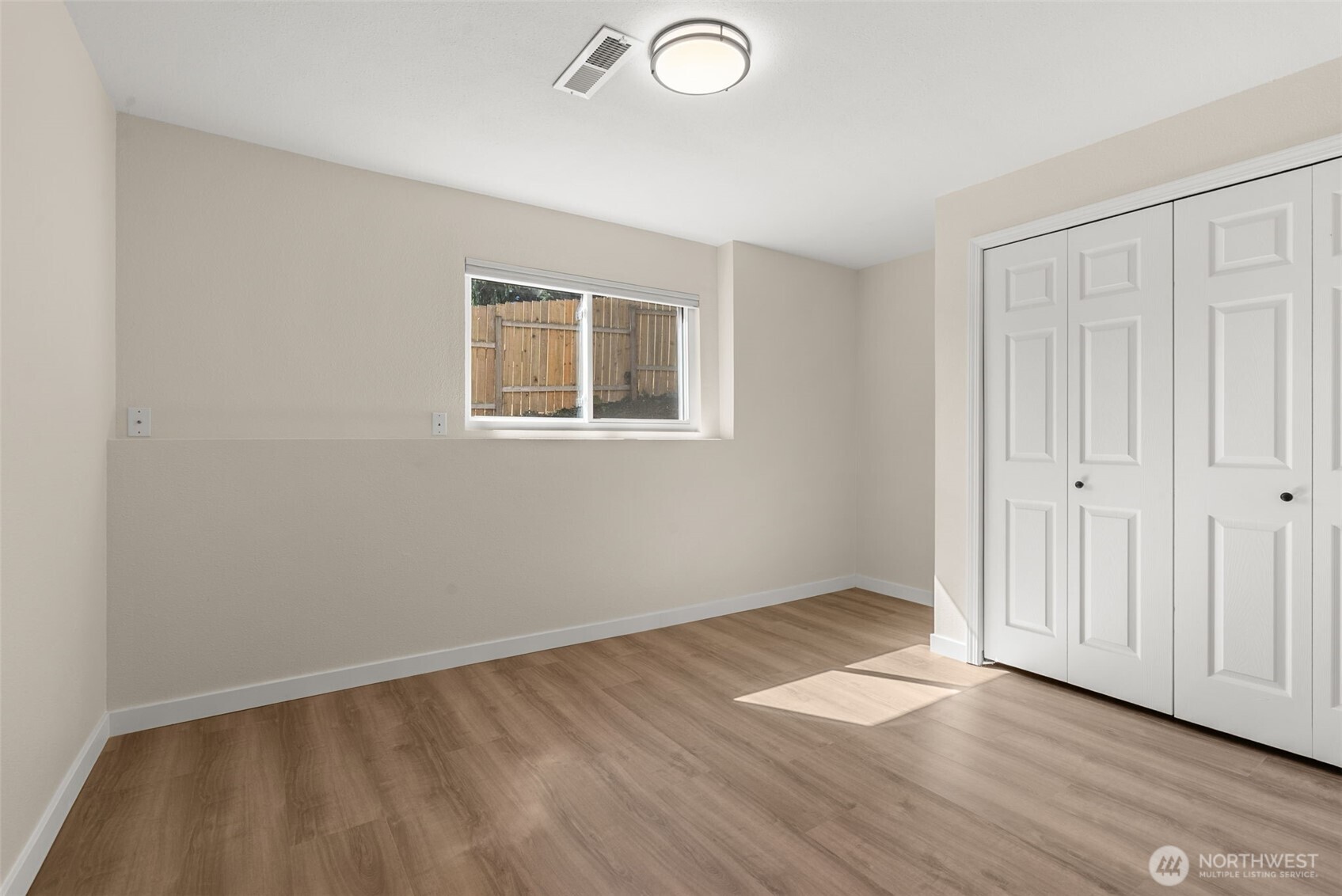 10020 100th Avenue Property Photo 33