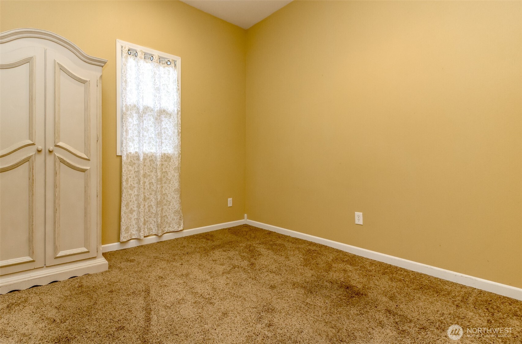 5948 Glenmore Drive Property Photo 33