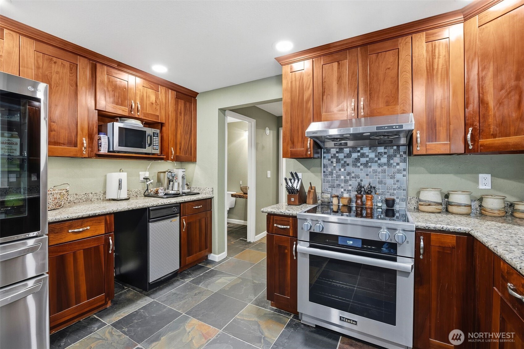 16732 Ne 138th Court Property Photo 6