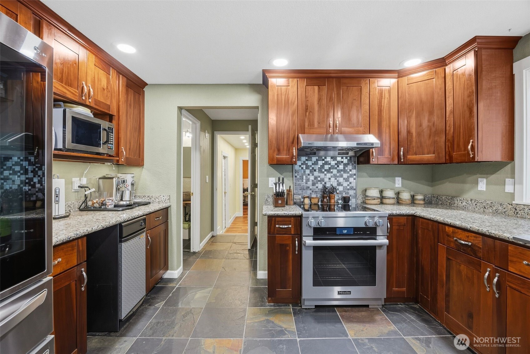 16732 Ne 138th Court Property Photo 7