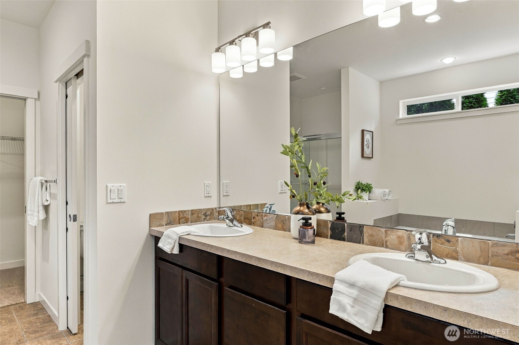 3041 Loch Ness Loop Property Photo 18